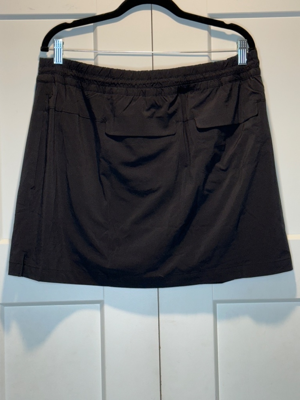 Tommy Bahama Alicia IslandZone Skort Black Wicking Pockets Tennis Sz L NWT - Picture 6 of 8